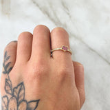 Anillo Churumbela Parcial Corazón Tupido 1.75gr / T6 3/4 / Circones Blancos Fucsias Oro Amarillo 18K
