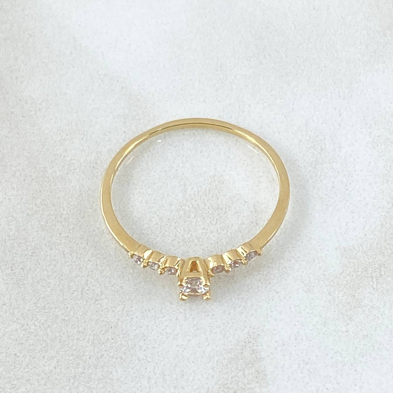 Anillo Solitario Carril Trinity 1.15gr / T7 / Oro 18K ©
