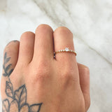 Anillo Solitario Carril Trinity 1.15gr / T7 / Oro 18K ©