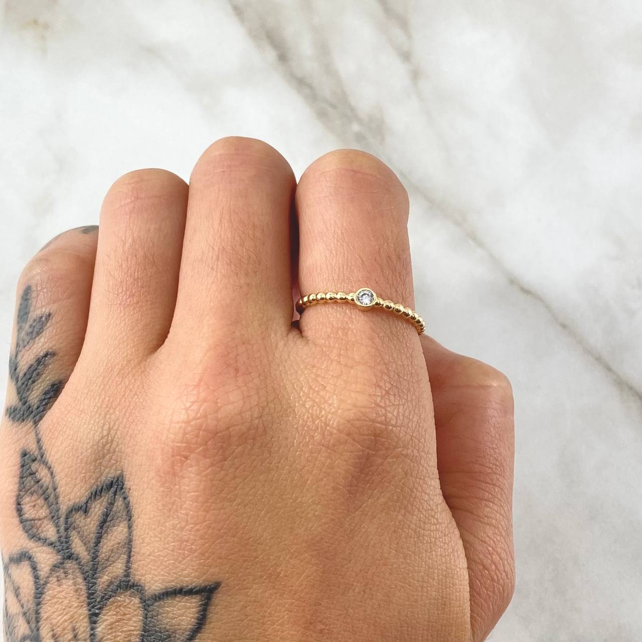 Anillo Solitario Bisel Esferas 1.65gr / T6 1/2 / Circon Blanco Oro Amarillo 18K ©