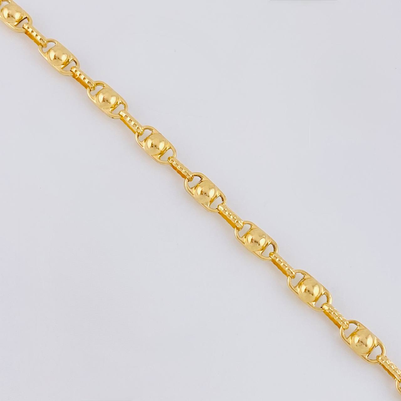 Pulso Rustico Burbuja 5.25g / 21.9cm / 4.7mm Oro Amarillo 18K