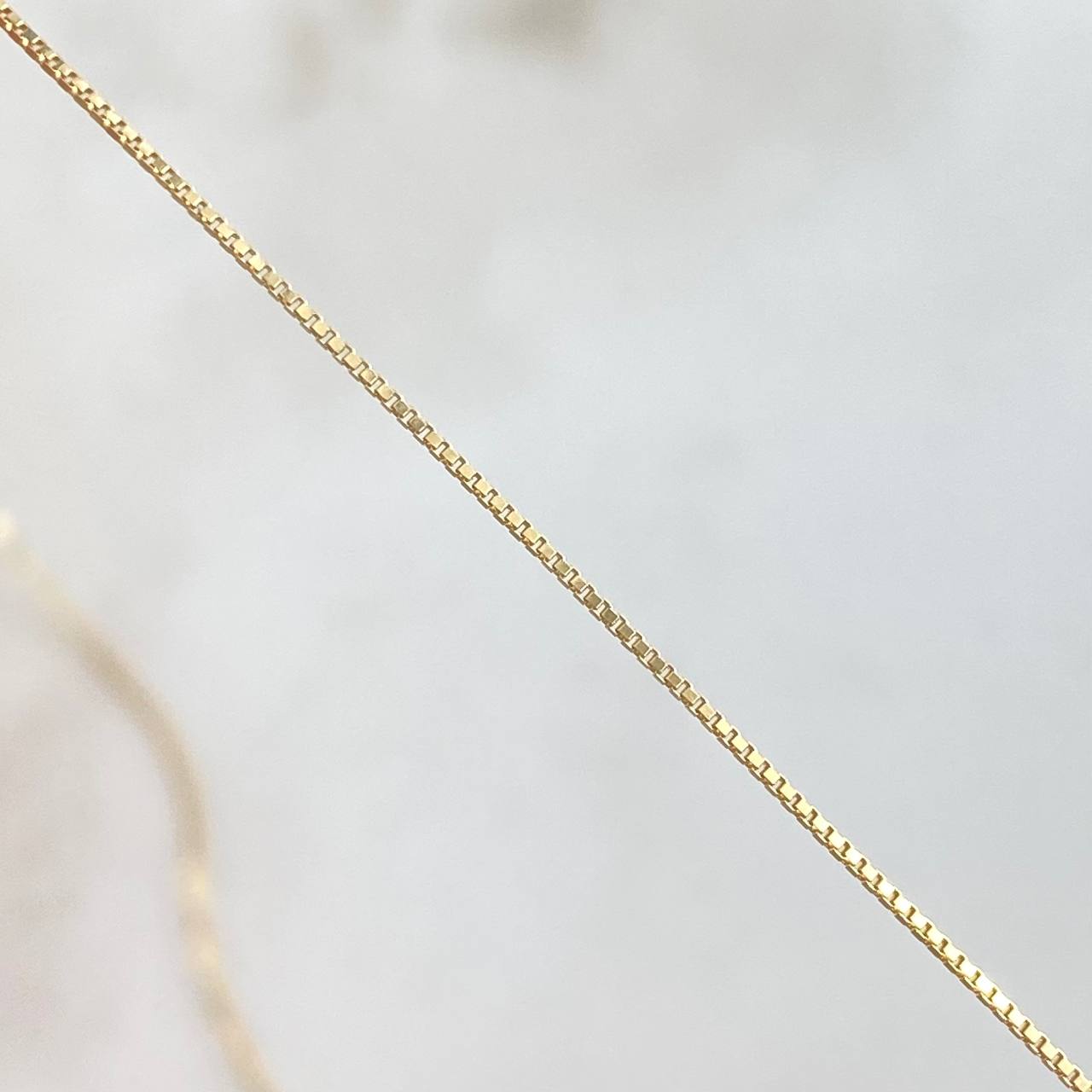 Set Cadena Veneciana 1gr / 45cm / 0.6mm + Dije Crúz Lisa 0.25gr / 1.3cm / 1.25gr Oro 18K (Oferta) ©