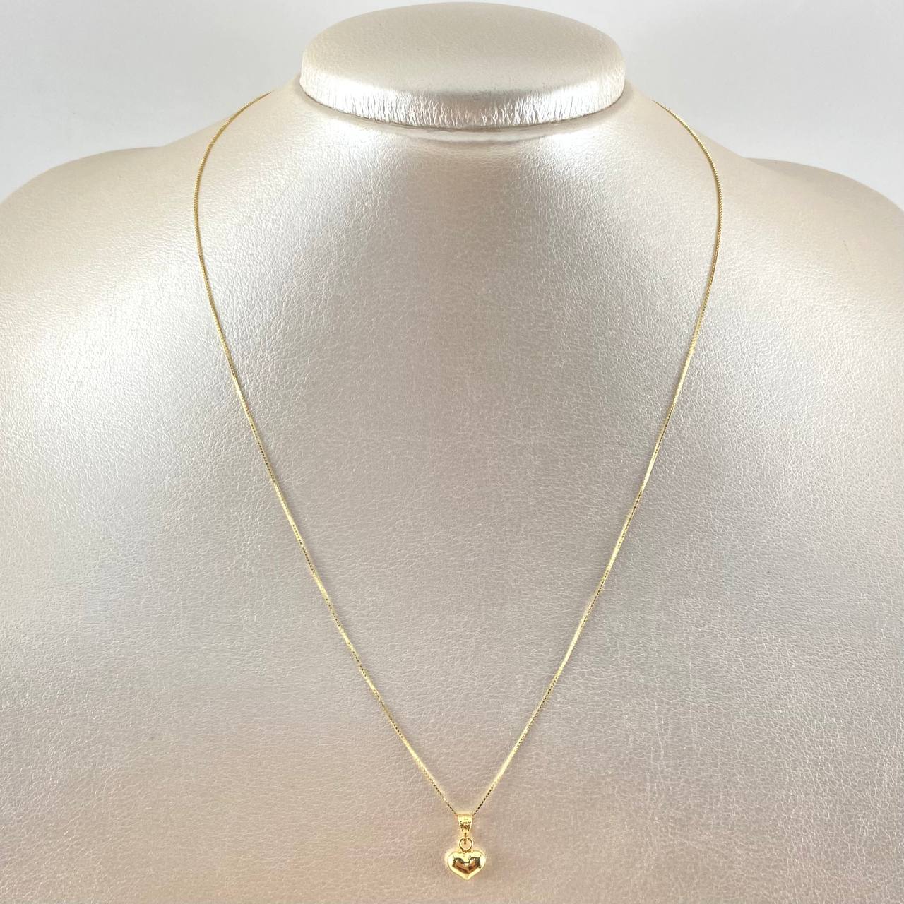 Set Cadena Veneciana 0.95gr / 45cm / 0.6mm + Dije Corazón 0.3gr / 1.1cm / Bordeado 1.25gr Oro 18K (Oferta) ©