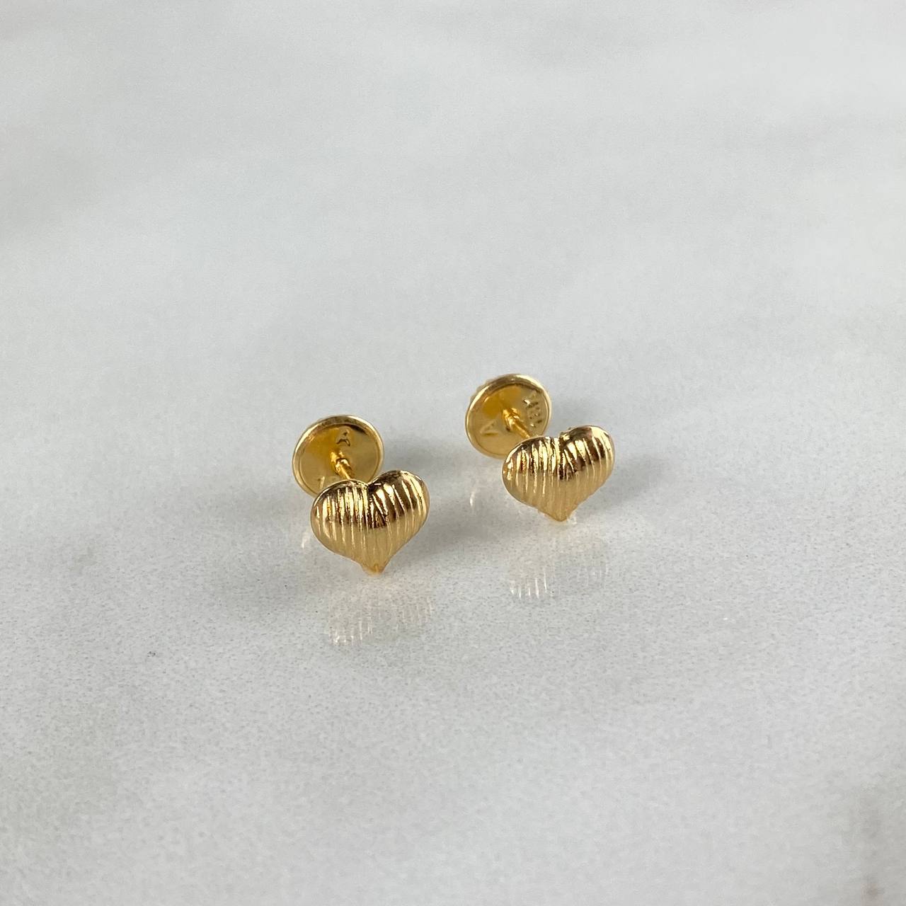 Topos Corazon Rayado 0.65gr / Oro Amarillo *