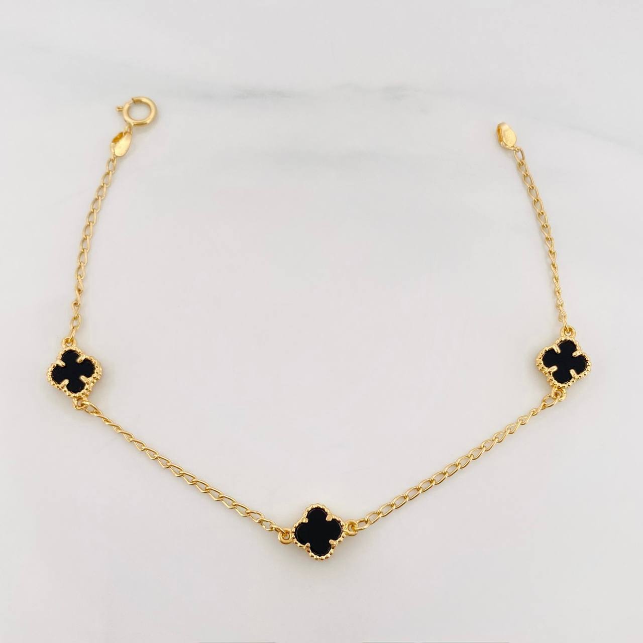 Pulso Espiga Trebol 2.95g / 17.7cm / 1.45mm Oro Amarillo 18K