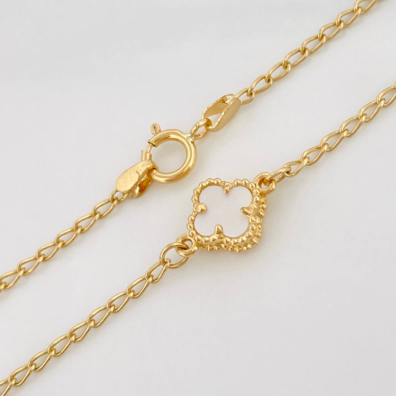 Pulso Espiga Trebol 2.85g / 18cm / 1.45mm Oro Amarillo 18K