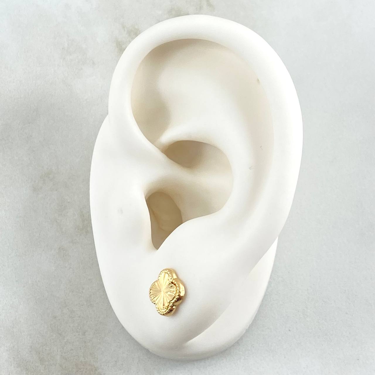 Topos Trébol VCyA 1gr / 7mm Diamantado Borde Punteado Oro Amarillo Nac.Esp. 18K