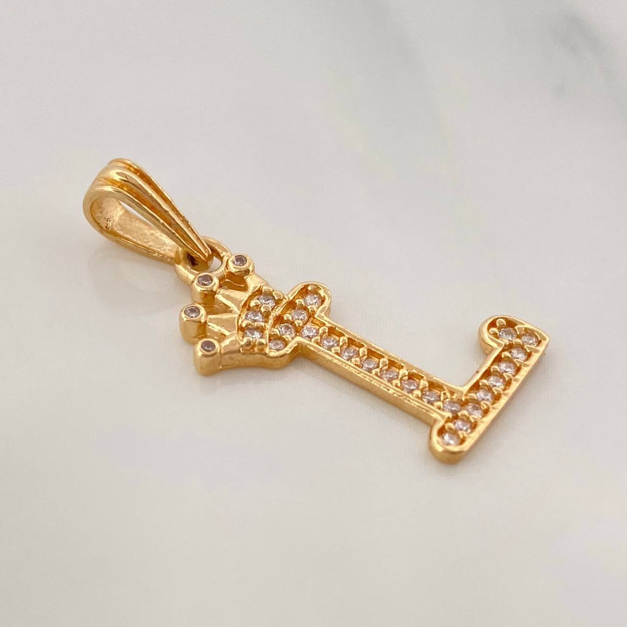 Dije Corona Letra L 1.2 g / 2.5 cm Oro Amarillo 18K