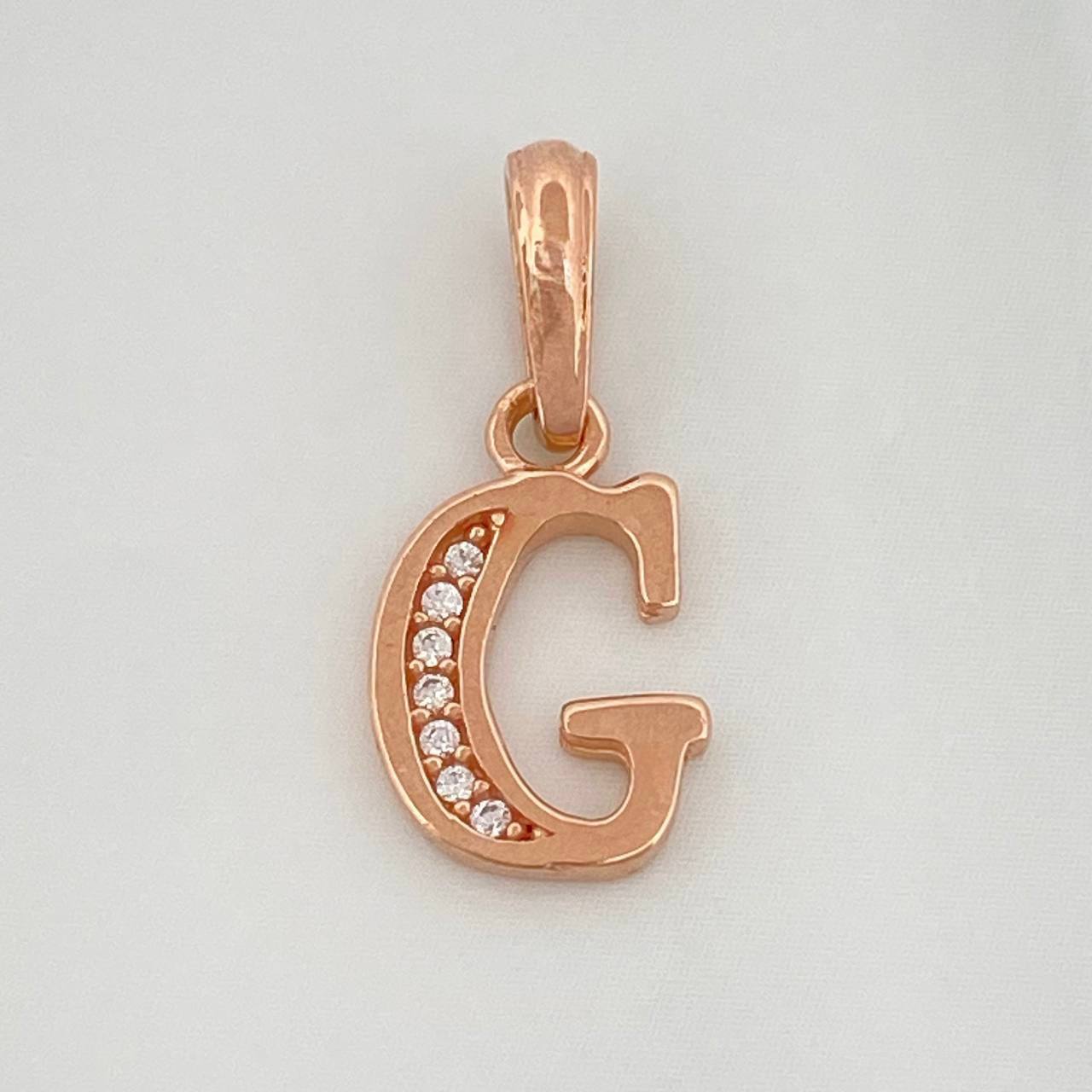 Dije Letra G 0.95 g / 1.9 cm Oro Rosa 18K