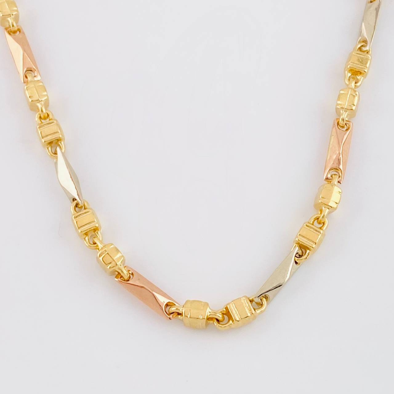 Cadena Rustica Española 18.7g / 65cm / 4.2mm Tres Oros 18K