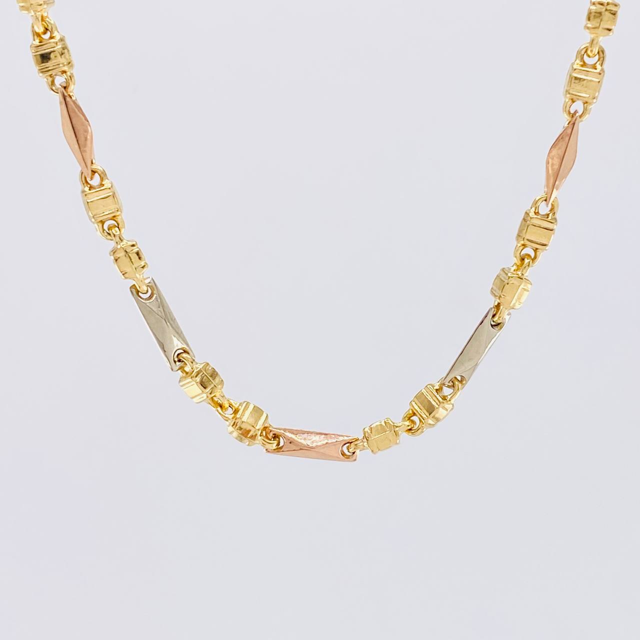 Cadena Rustica Española 18.7g / 65cm / 4.2mm Tres Oros 18K