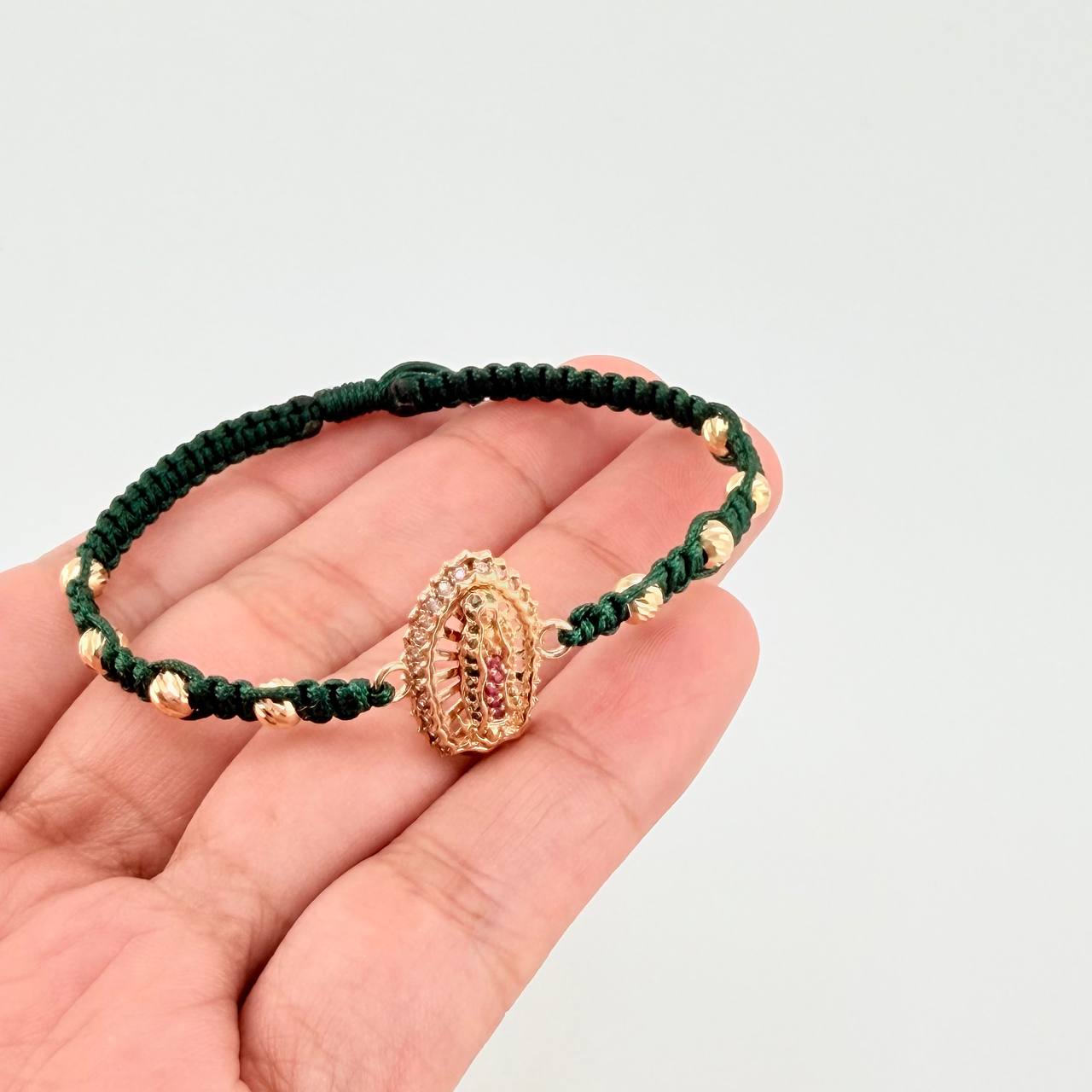 Pulsera Tejida Verde Virgen de Guadalupe Bolas Diamantadas Oro Amarillo 18K