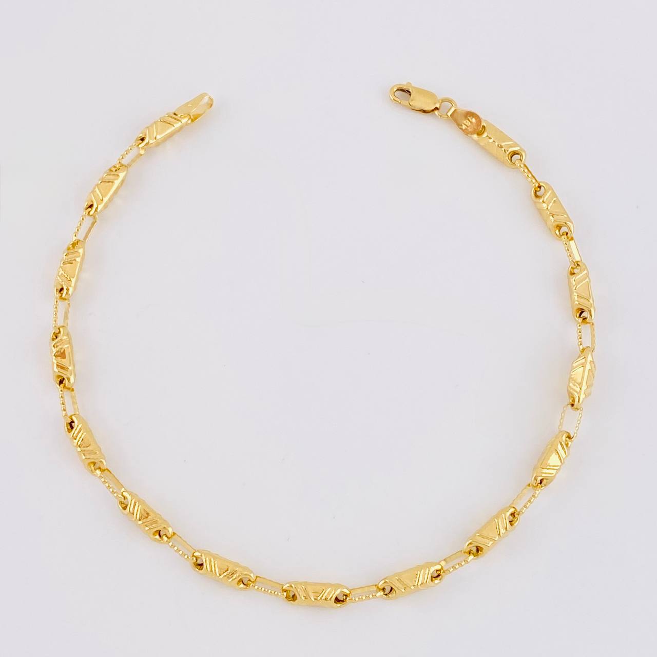 Pulso Rustico Líneas Paralelas 4.65g / 21.8cm / 3.7mm Oro Amarillo 18K