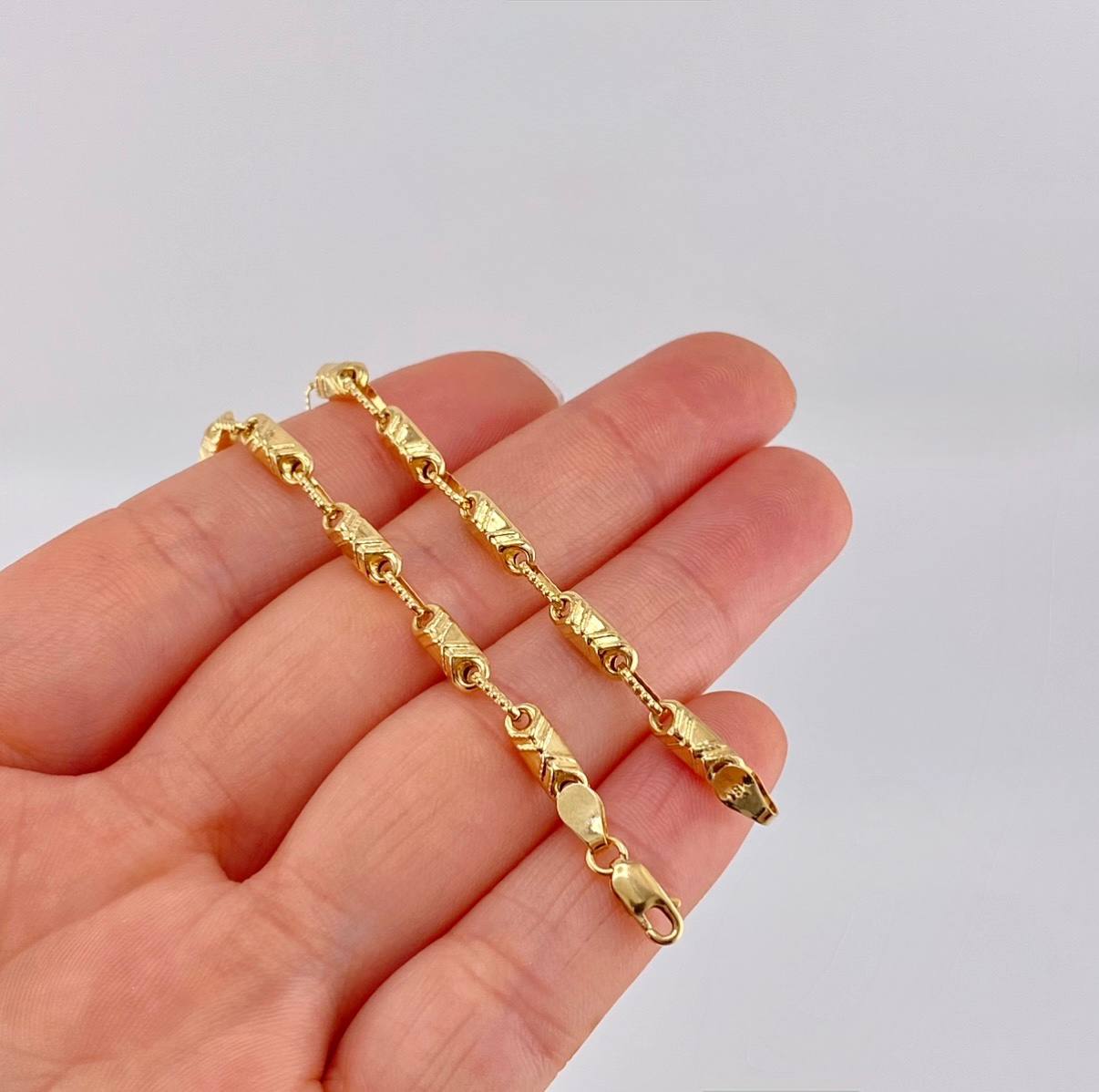 Pulso Rustico Líneas Paralelas 4.65g / 21.8cm / 3.7mm Oro Amarillo 18K