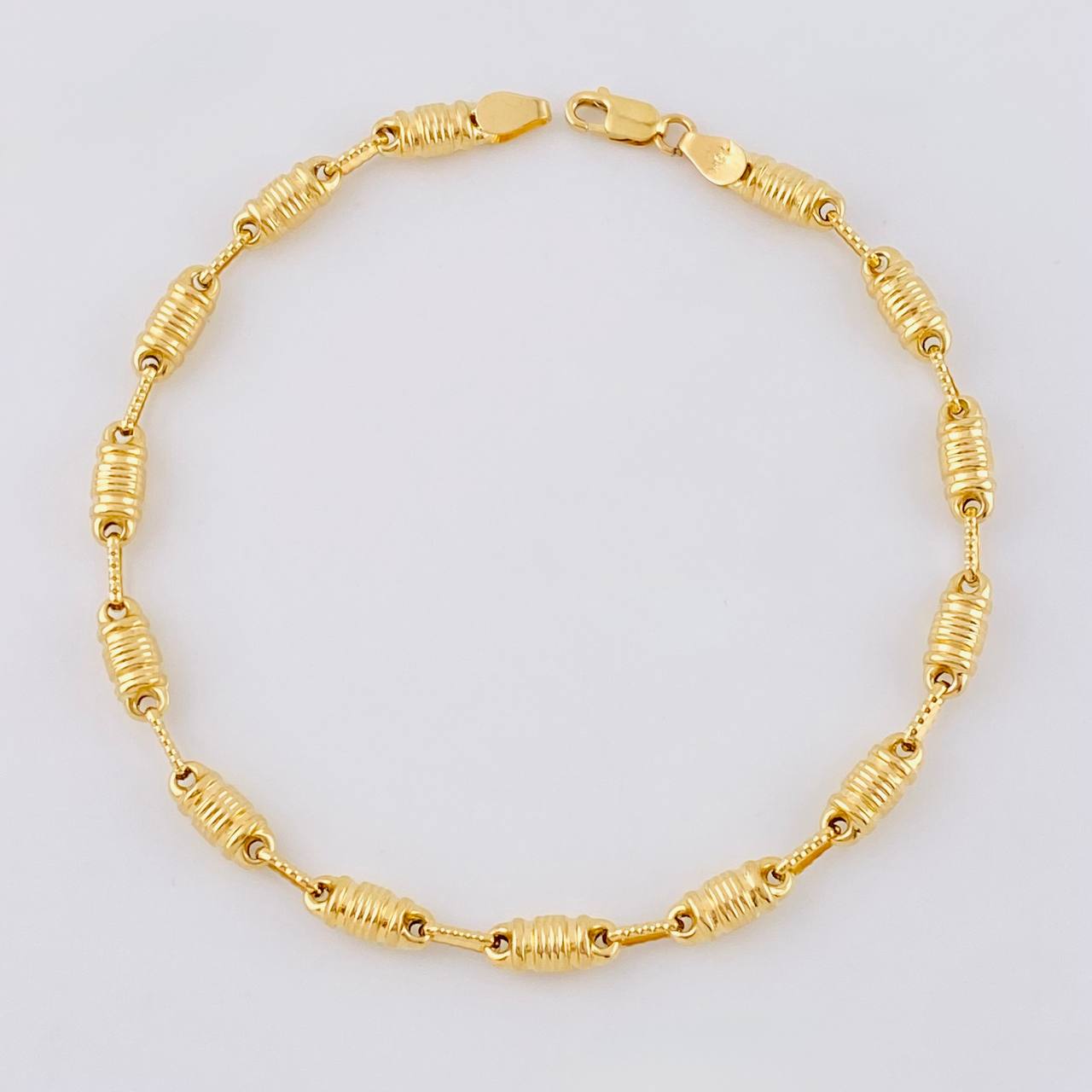 Pulso Rustico Barril 4.55g / 20.9cm / 4.1mm Oro Amarillo 18K