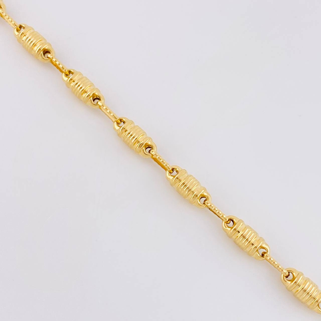 Pulso Rustico Barril 4.55g / 20.9cm / 4.1mm Oro Amarillo 18K