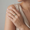 Anillo Tres Piedras Esmeraldas 15 pts Diamantes 4 pts 1gr / T6 1/4 / Oro Amarillo 18K