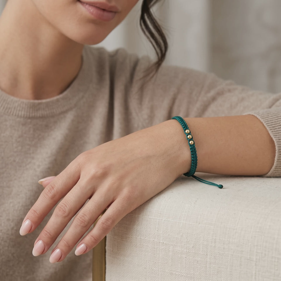 Pulsera Tejida Verde Bolas Lisas Oro Amarillo 18K