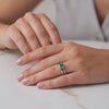 Anillo Solitario Doble Linea 3.56gr / T5 1/2 / Esmeralda 0.45 Qts Oro Blanco (Joya Oferta) &