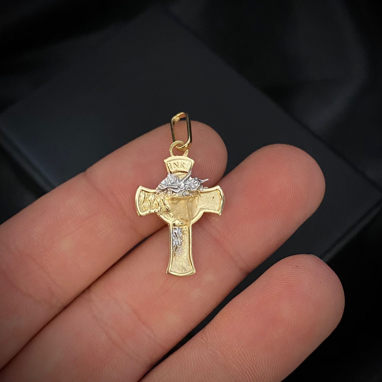 Dije Cruz Rostro de Cristo 1.95gr/2.9cm Dos Oros Blanco Amarillo*