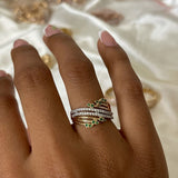 Anillo Flechas Curvas 3.6gr-T6 3/4 Circones Verdes Blancos Oro Amarillo
