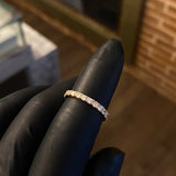 Anillo Churumbela 1.7gr T6 Circones Blancos Oro Amarillo