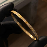 Pulso Aro Tornillo 11.05gr / 15.5cm Circones Blancos Oro Amarillo