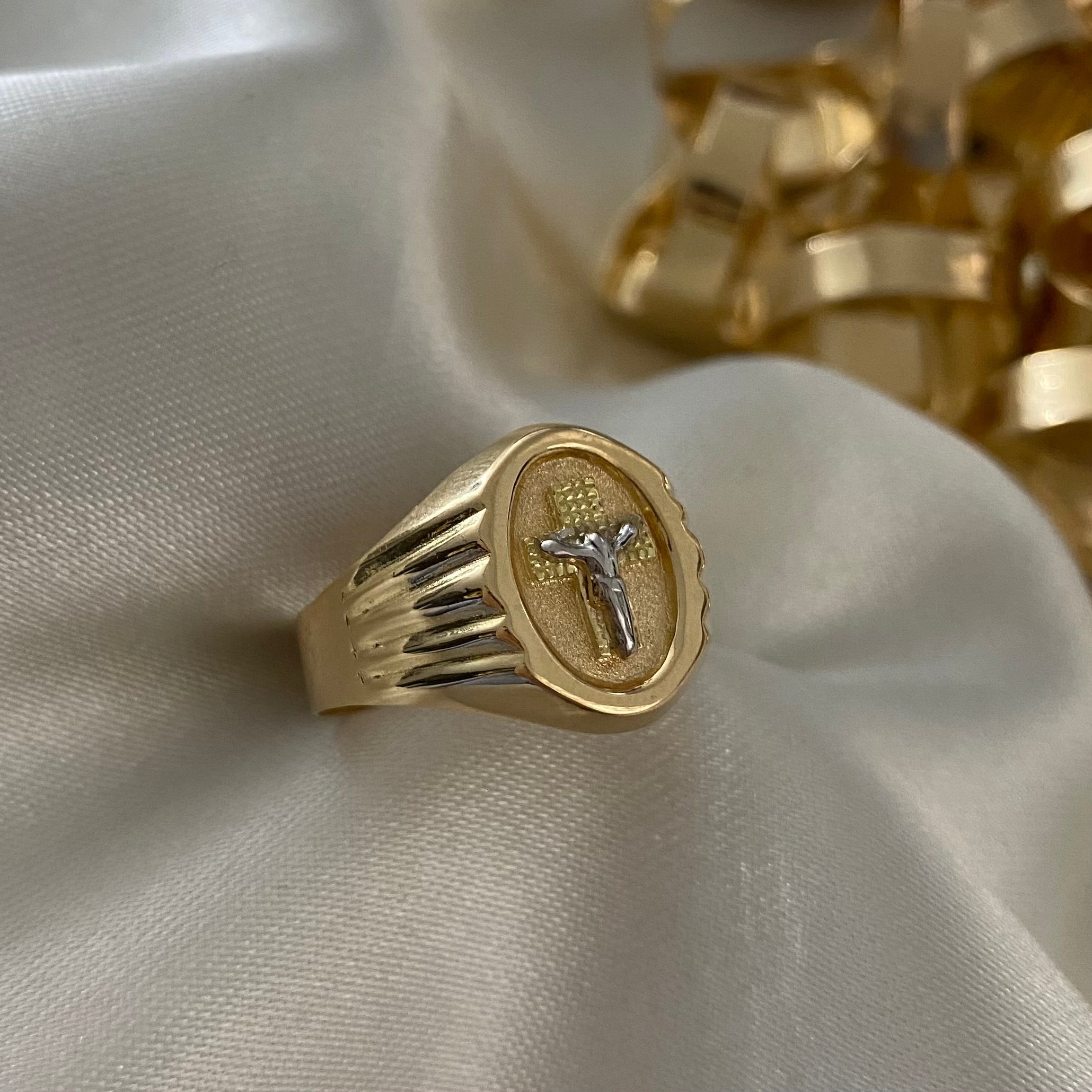 Anillo Cristo 3.3gr - T10 Dos Oros Amarillo Blanco