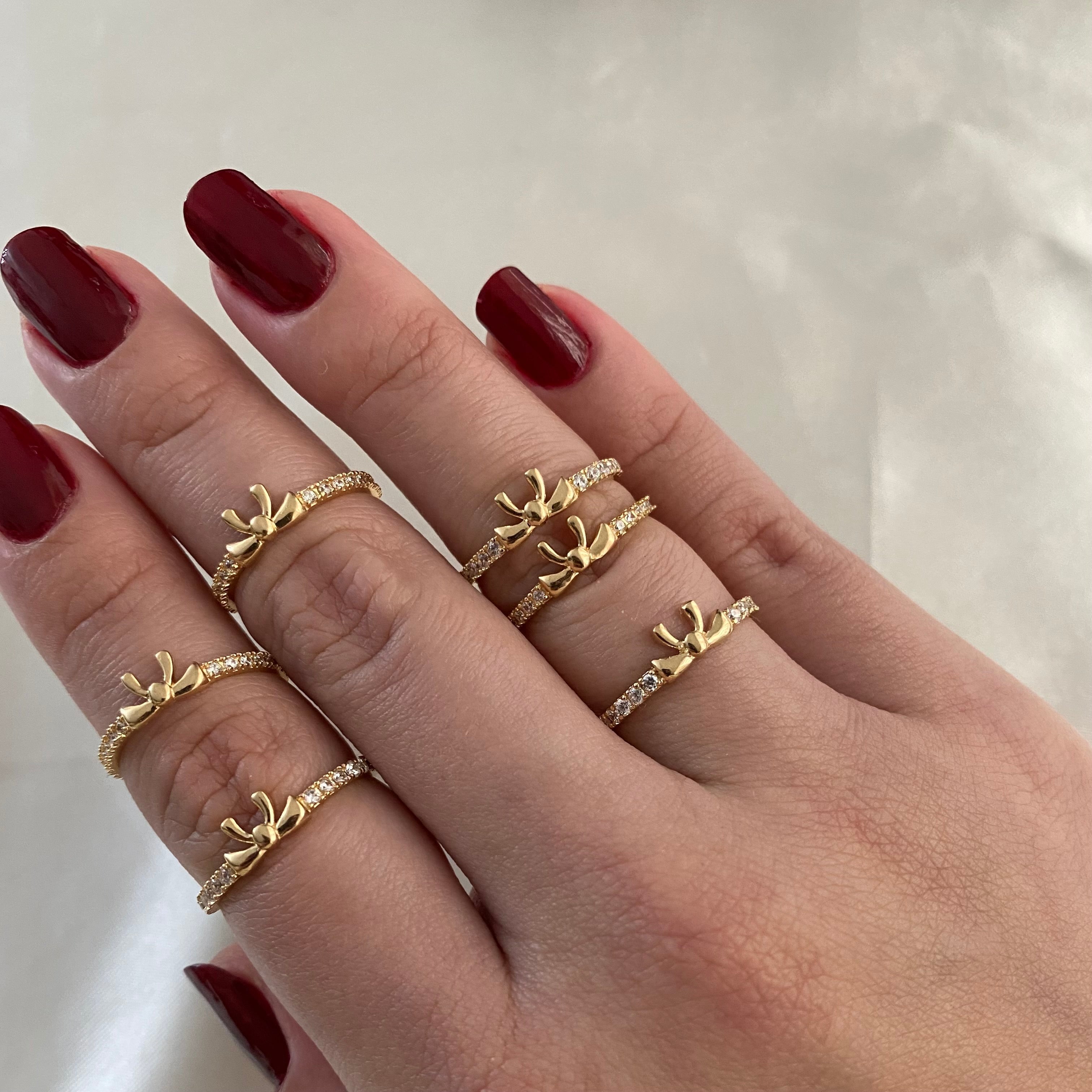 Anillo Moño 1.25gr-T6 1/4 Circones Blancos Oro Amarillo