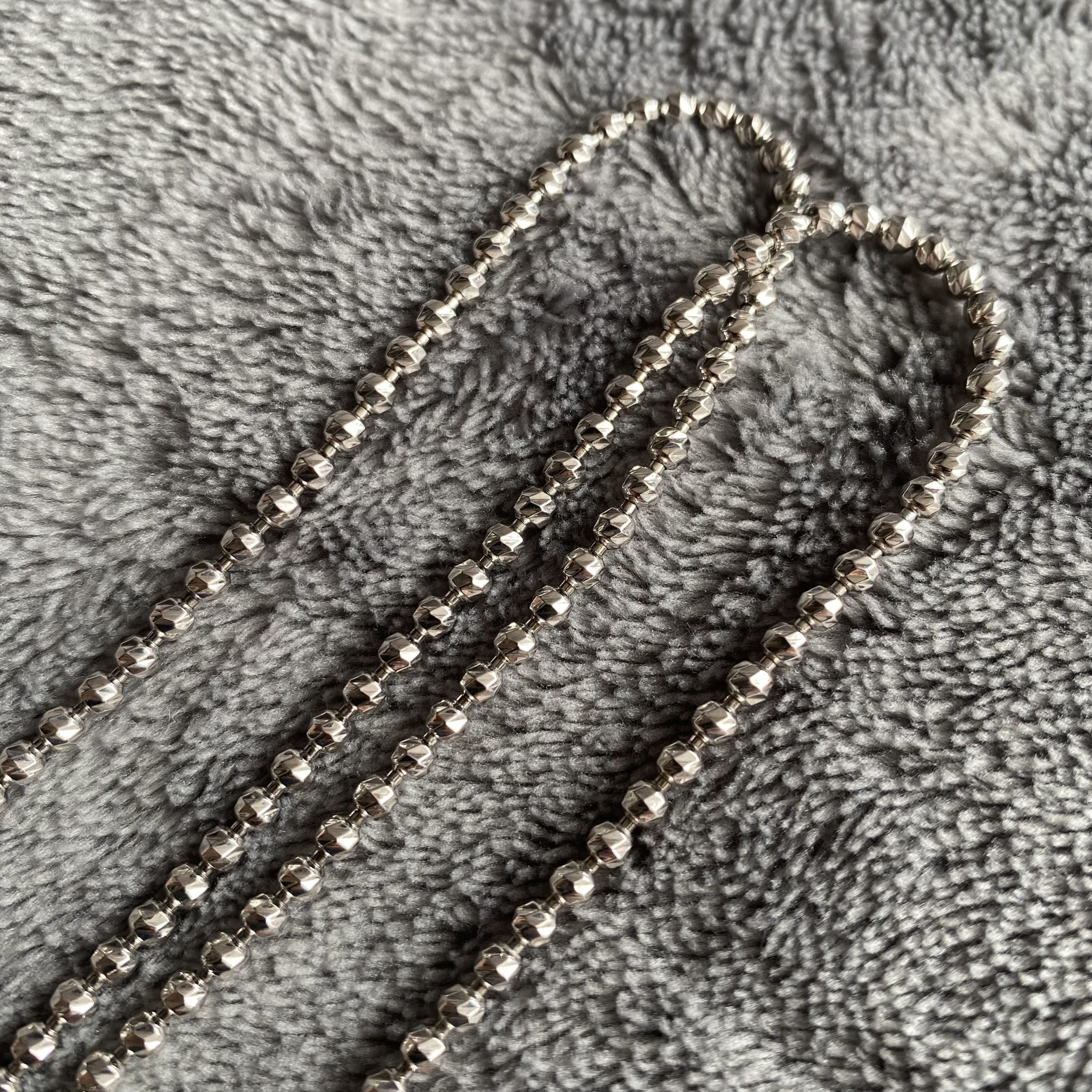 Cadena Militar 16.7gr/50cm Diamantada Bola 3mm Oro Blanco