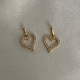 Dije Corazon Silueta 0.85gr Circones Blancos Oro Amarillo