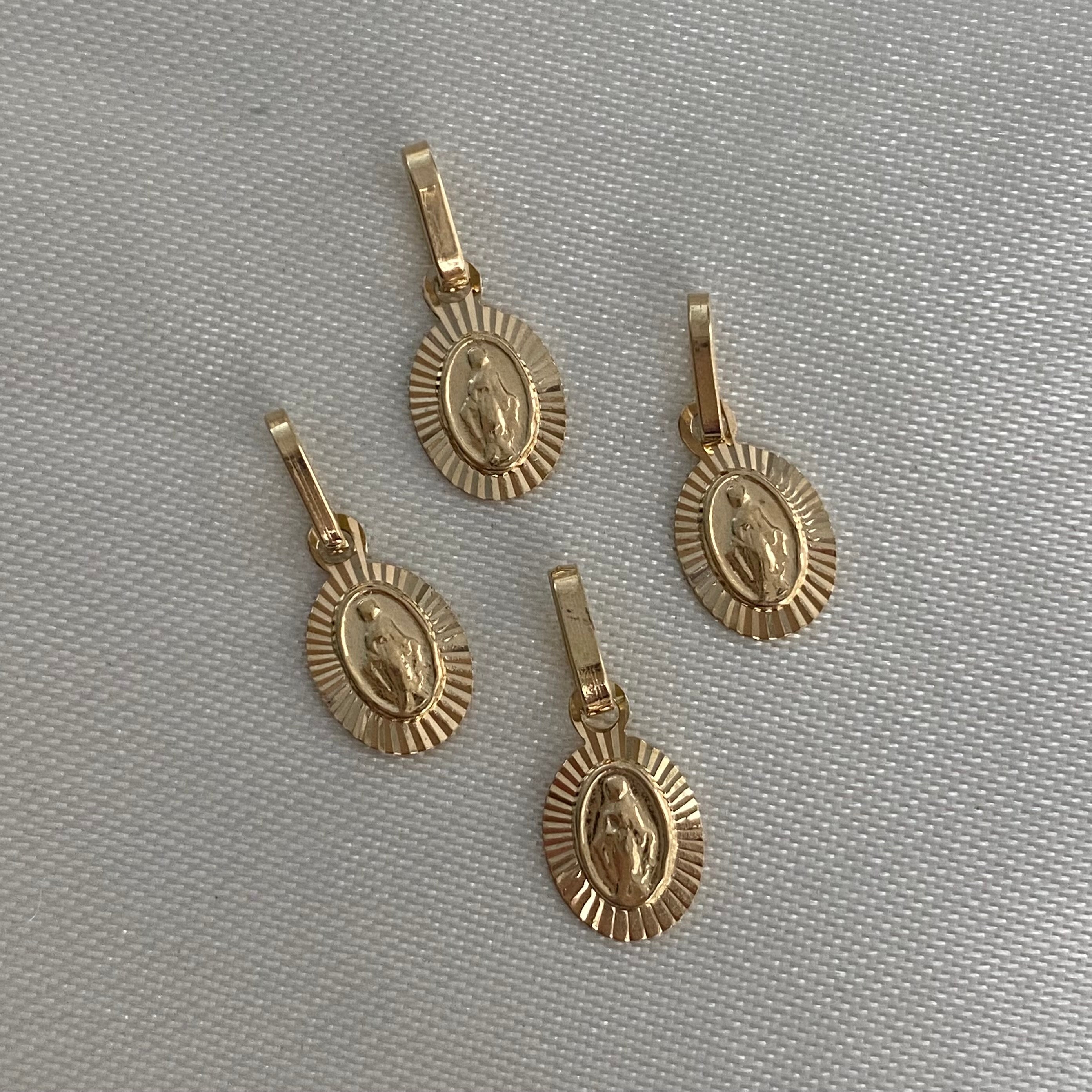 Dije Virgen Milagrosa 0.45gr Diamantada Oro Amarillo*