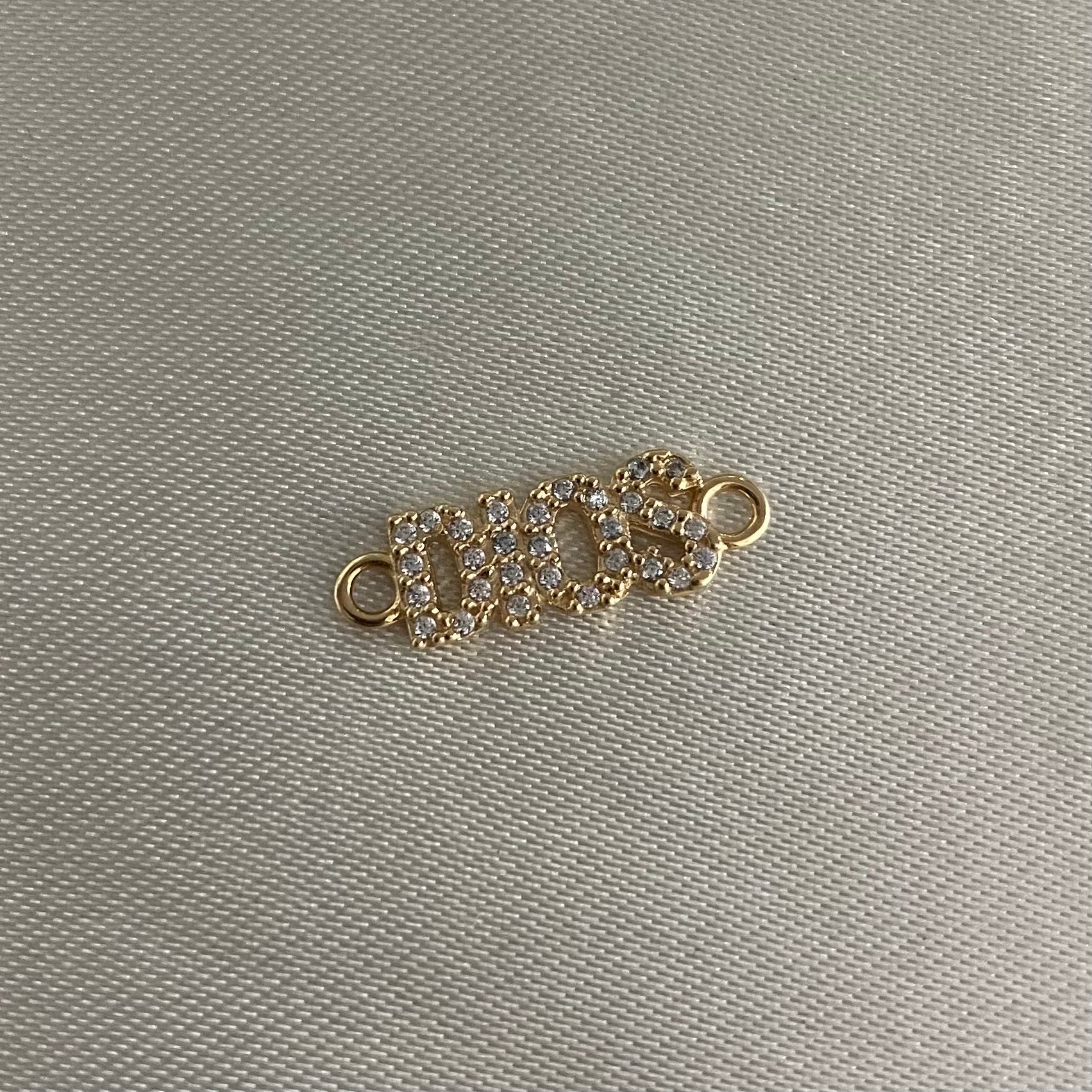 Herraje Dios 1.3gr Oro Amarillo Circones Blancos