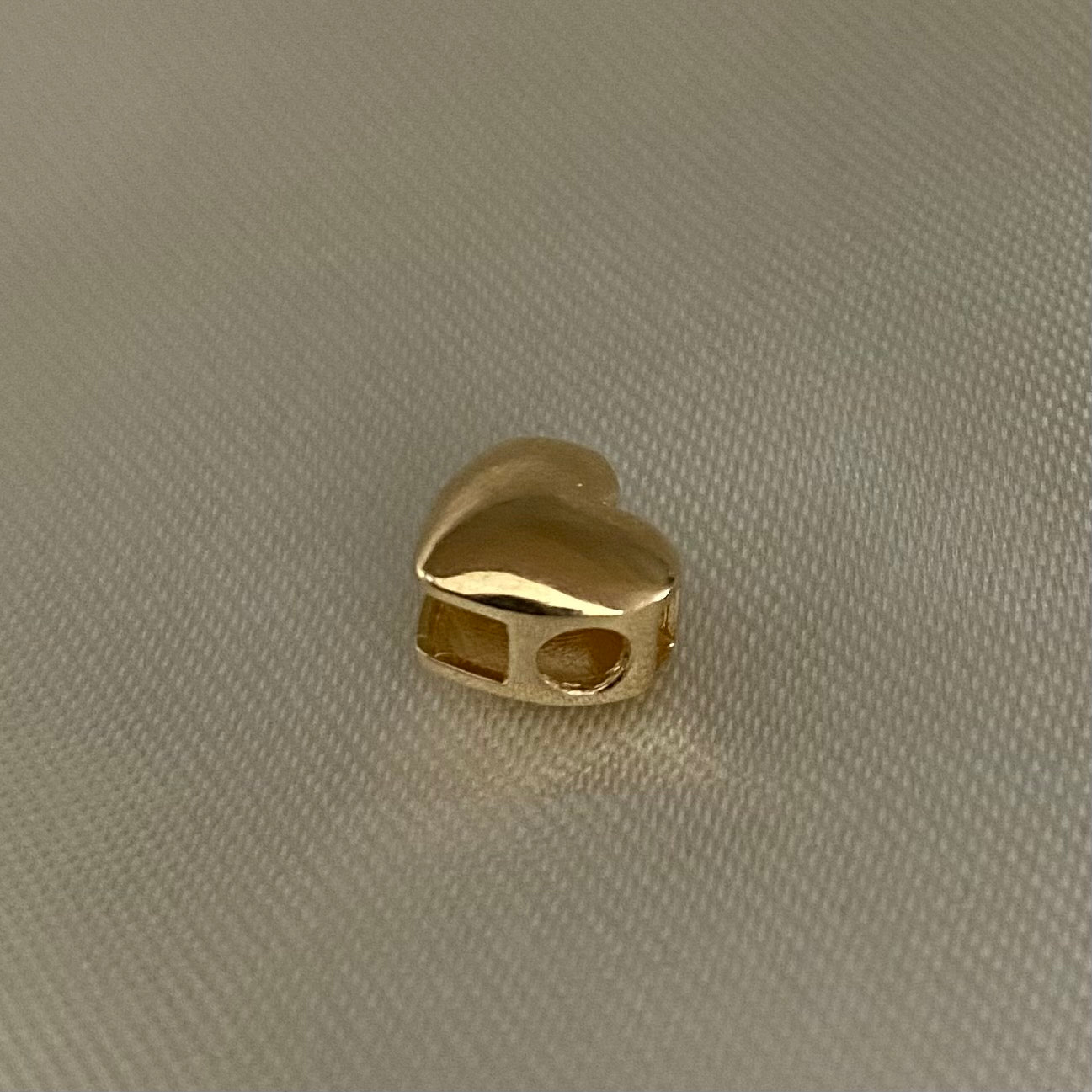 Herraje Corazon Liso 0.95gr Oro Amarillo