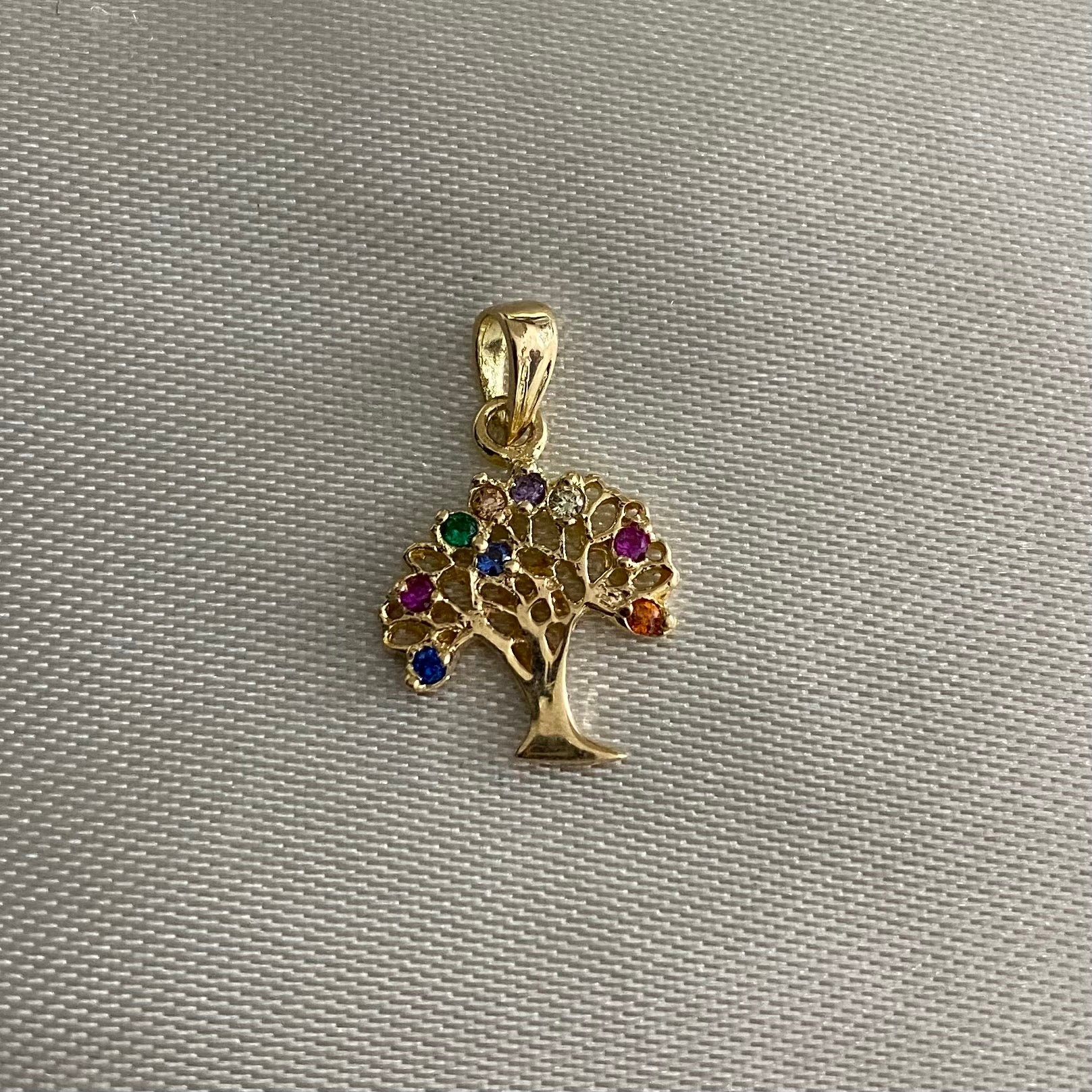 Dije Arbol 1.1gr Circones Colores Oro Amarillo