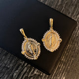 Dije Virgen Milagrosa 5.0gr / 3.3cm Circones Blancos Oro Amarillo*