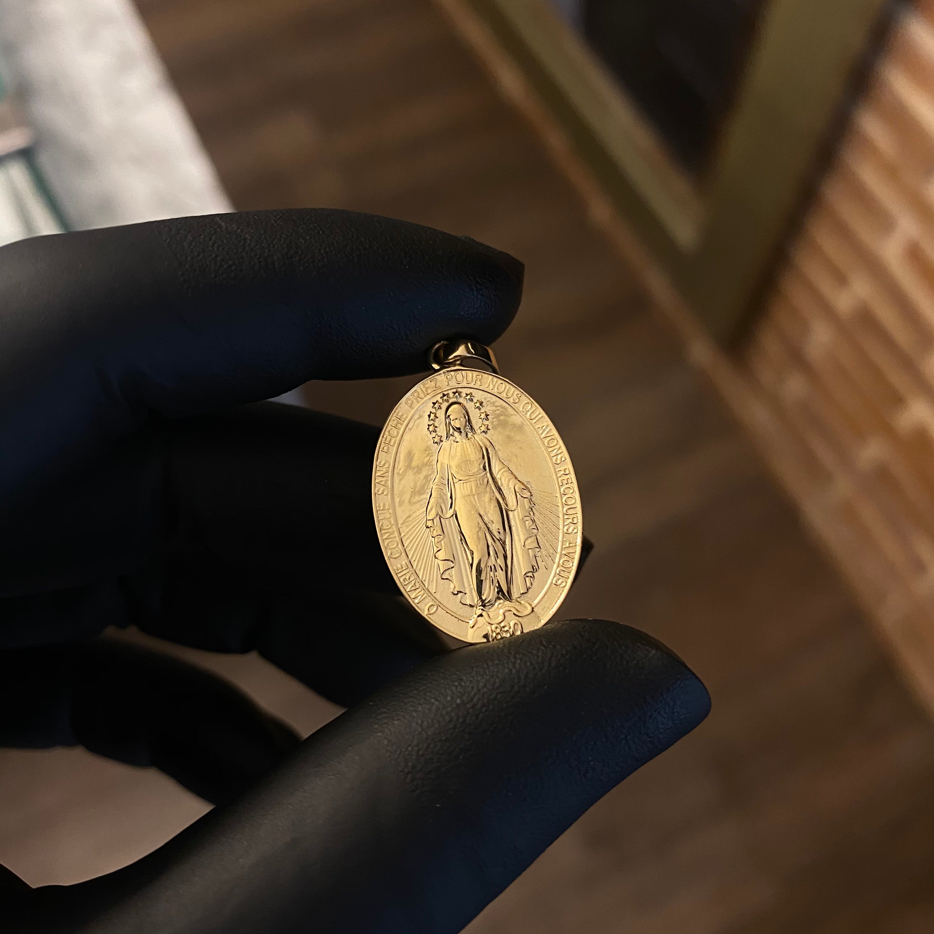 Dije Virgen Milagrosa 4.9gr/3.5cm  Oro Amarillo