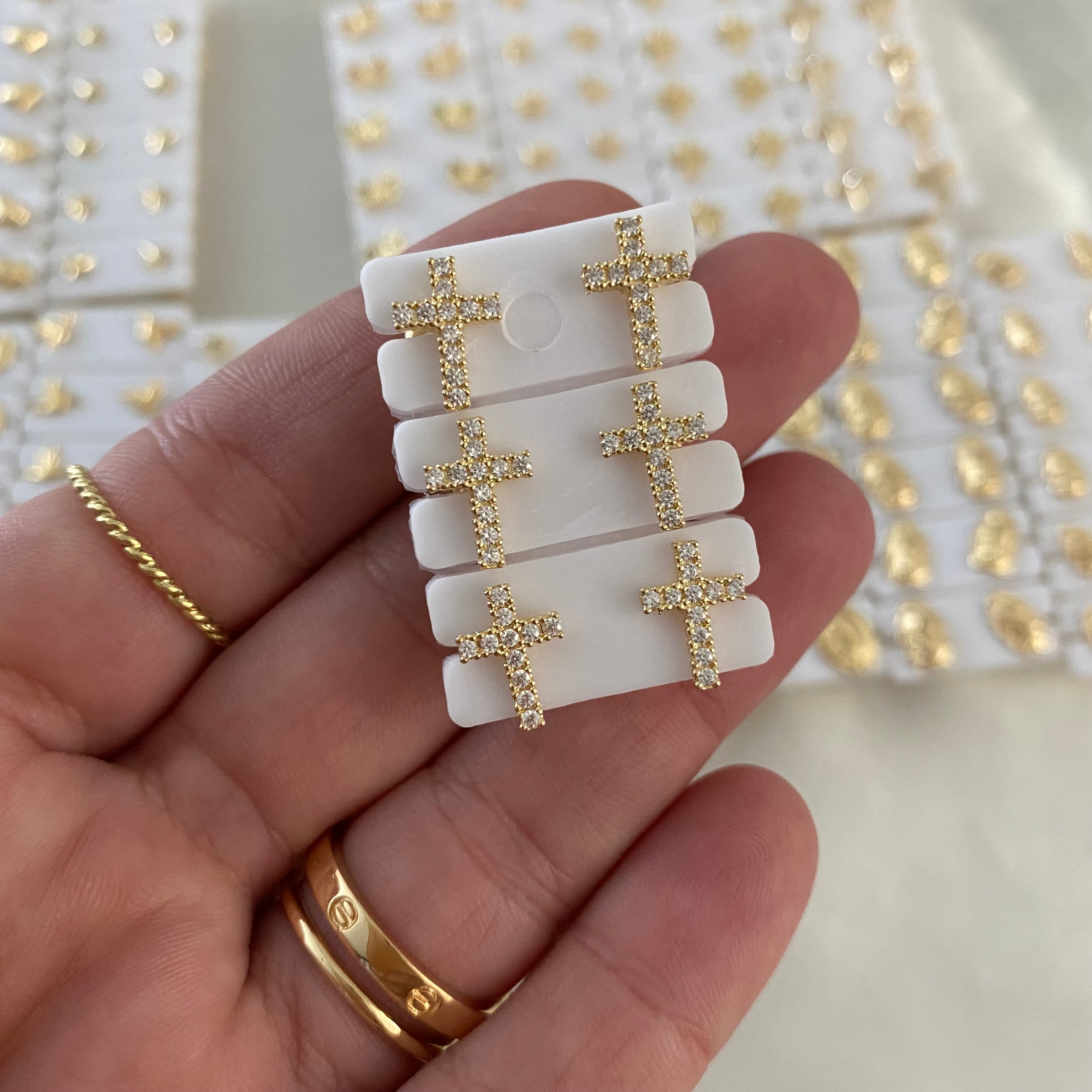 Topos Cruz 1.1gr Circones Blancos Oro Amarillo