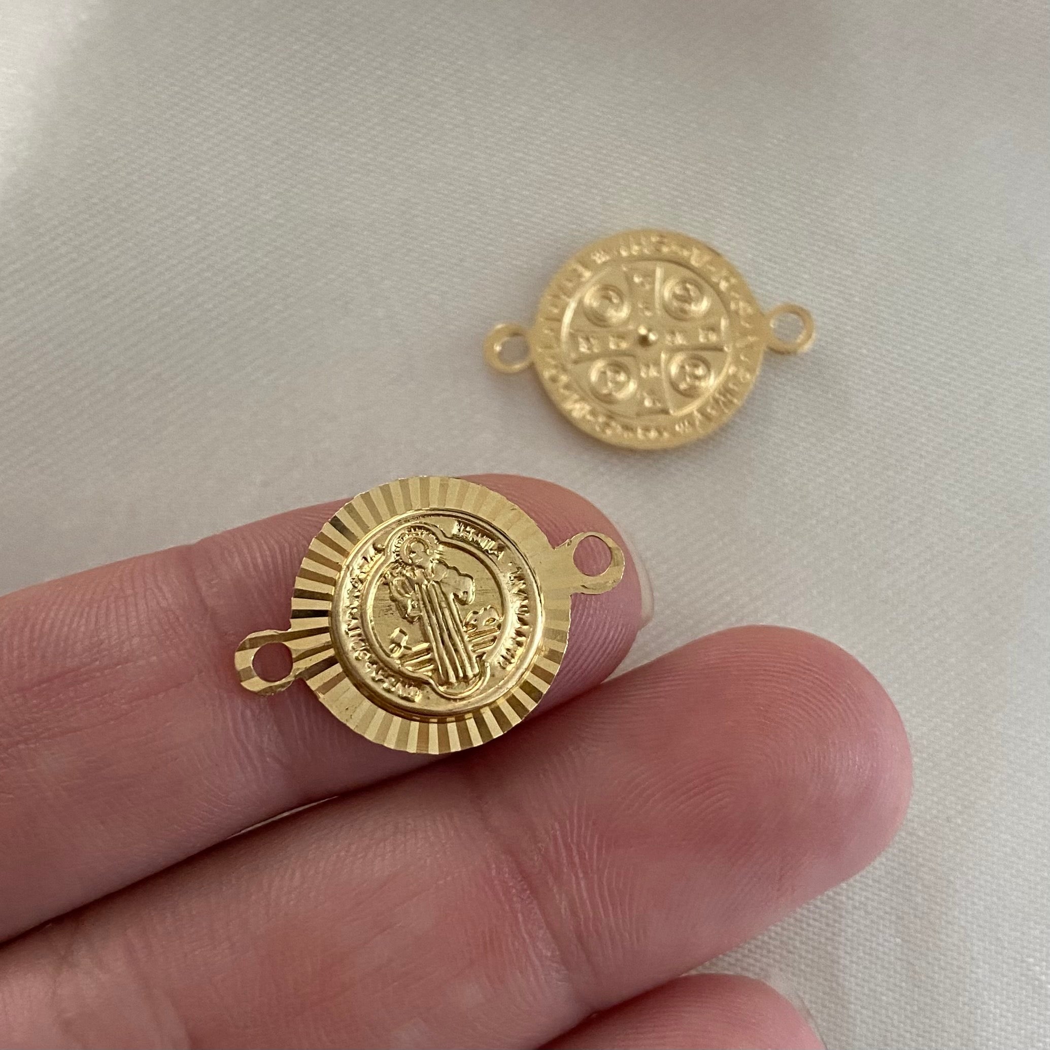 Herraje San Benito 1.45gr Diamantada Oro Amarillo