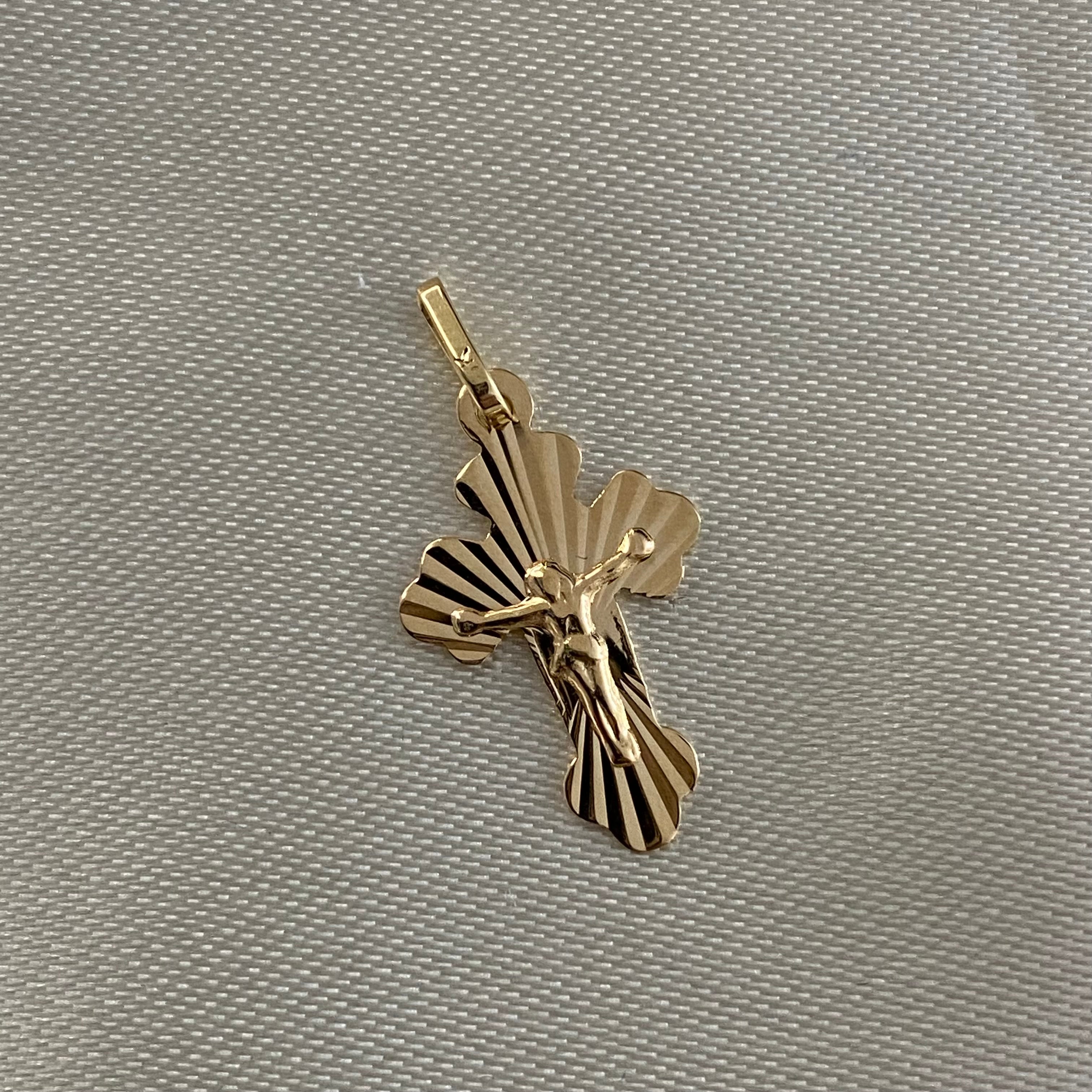 Dije Cristo 0.8gr Cruz Diamantada Oro Amarillo