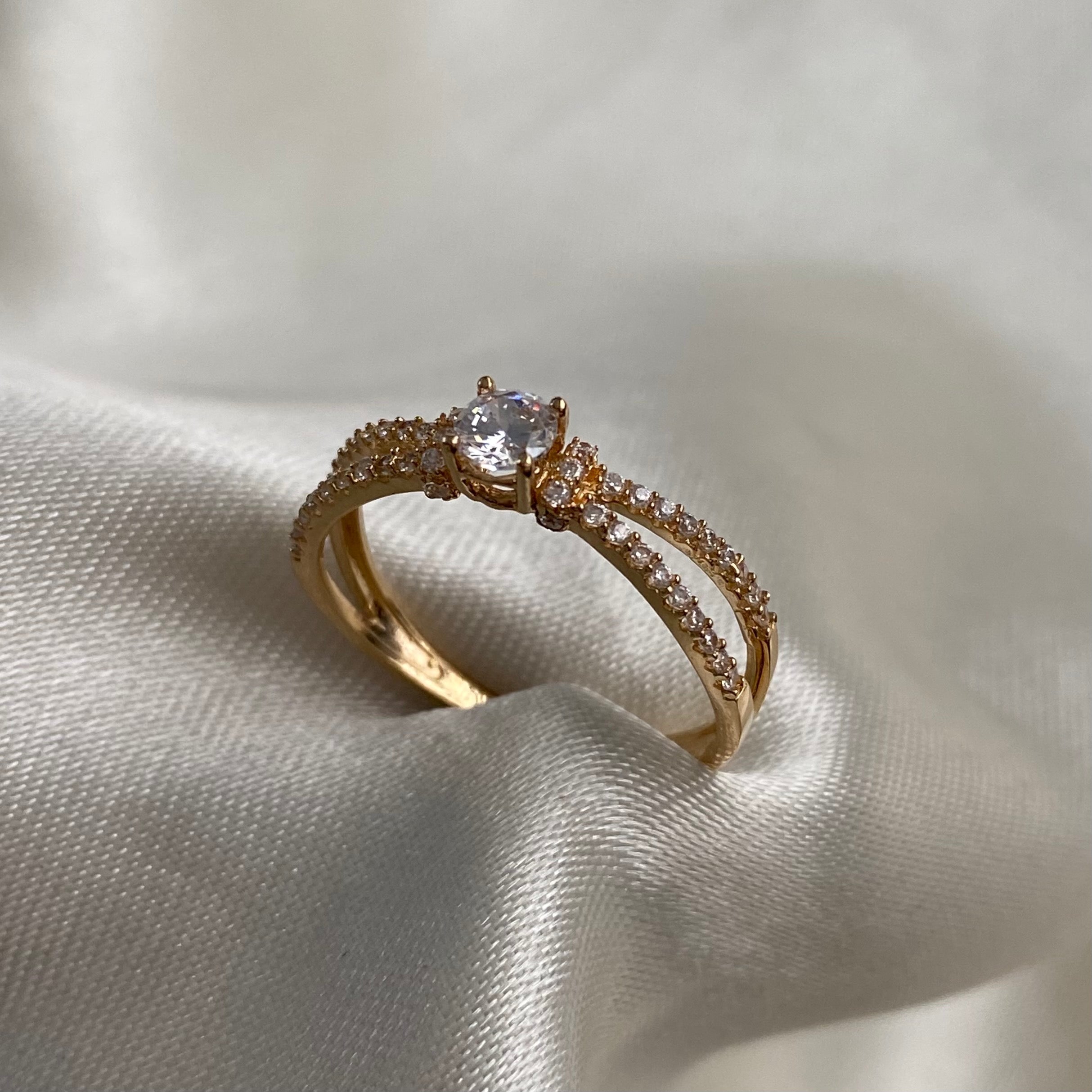 Solitario 2.1gr- T6 1/2 Circon Blanco Liston Oro Amarillo