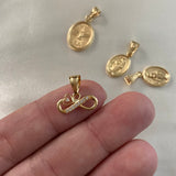 Dije Infinito Corazon 0.75gr Circones Blancos Oro Amarillo