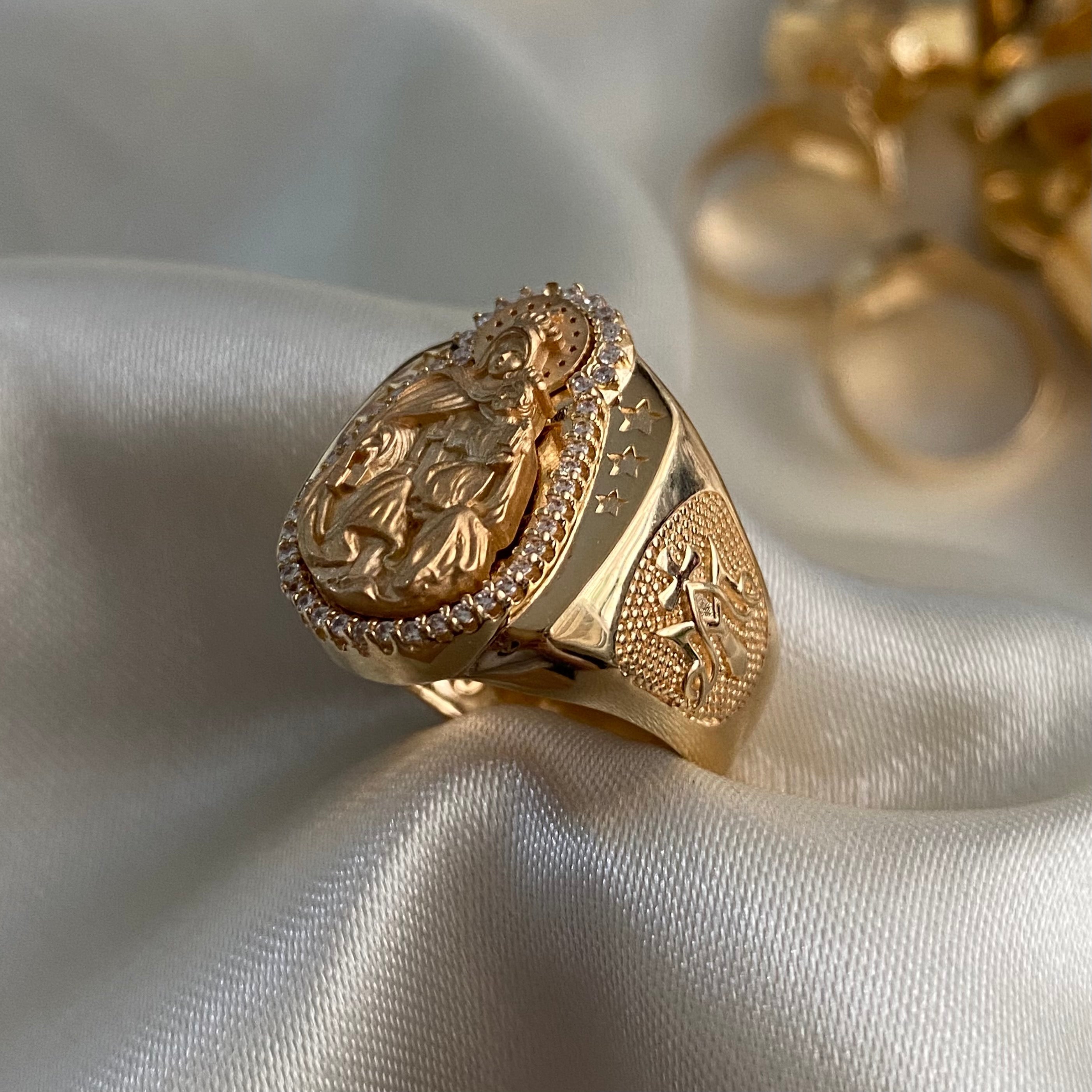 Anillo Virgen del Carmen 15.45gr-T11 Mate Circones Blancos Oro Amarillo