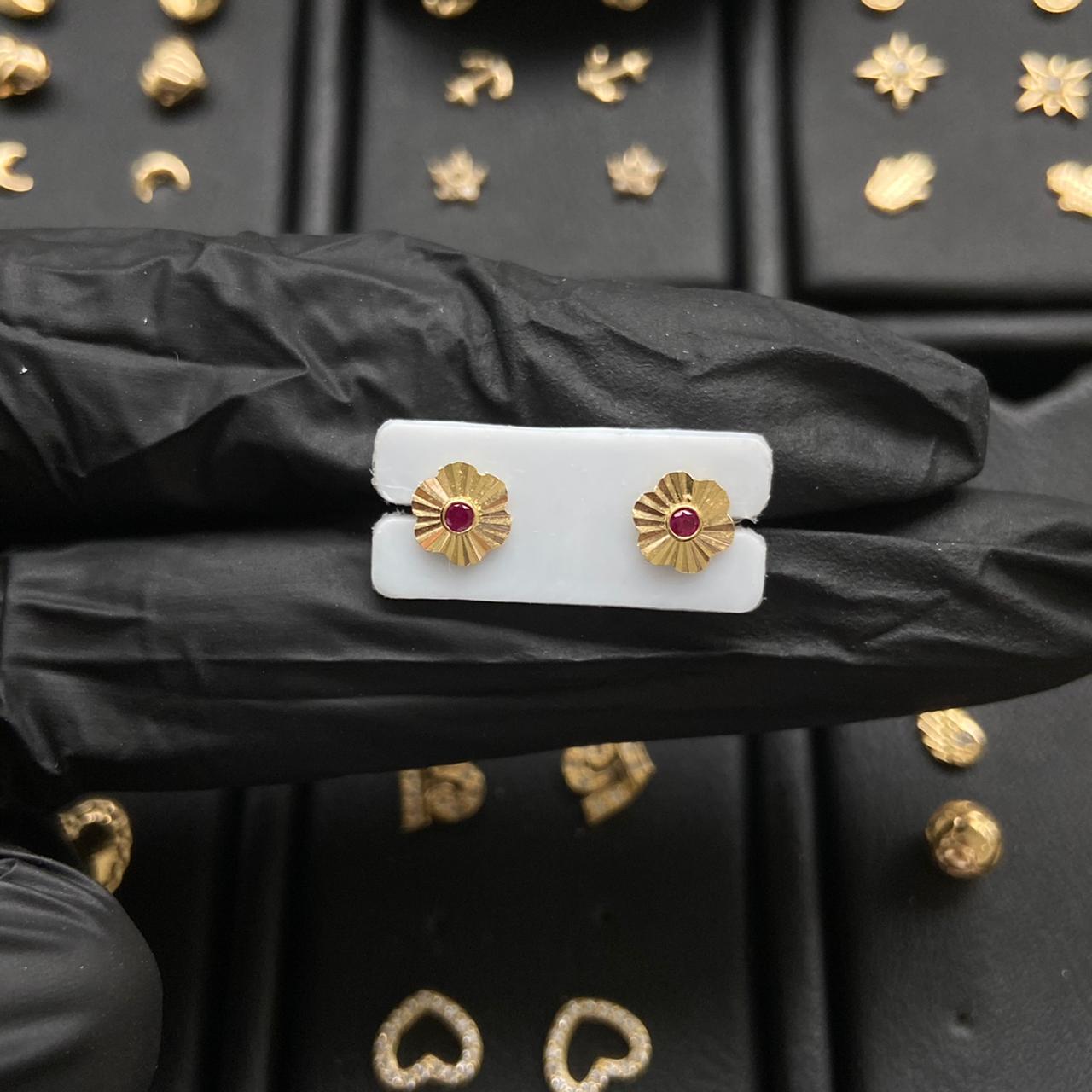 Topos Flor Diamantada 0,7gr Circones Rojos Oro Amarillo