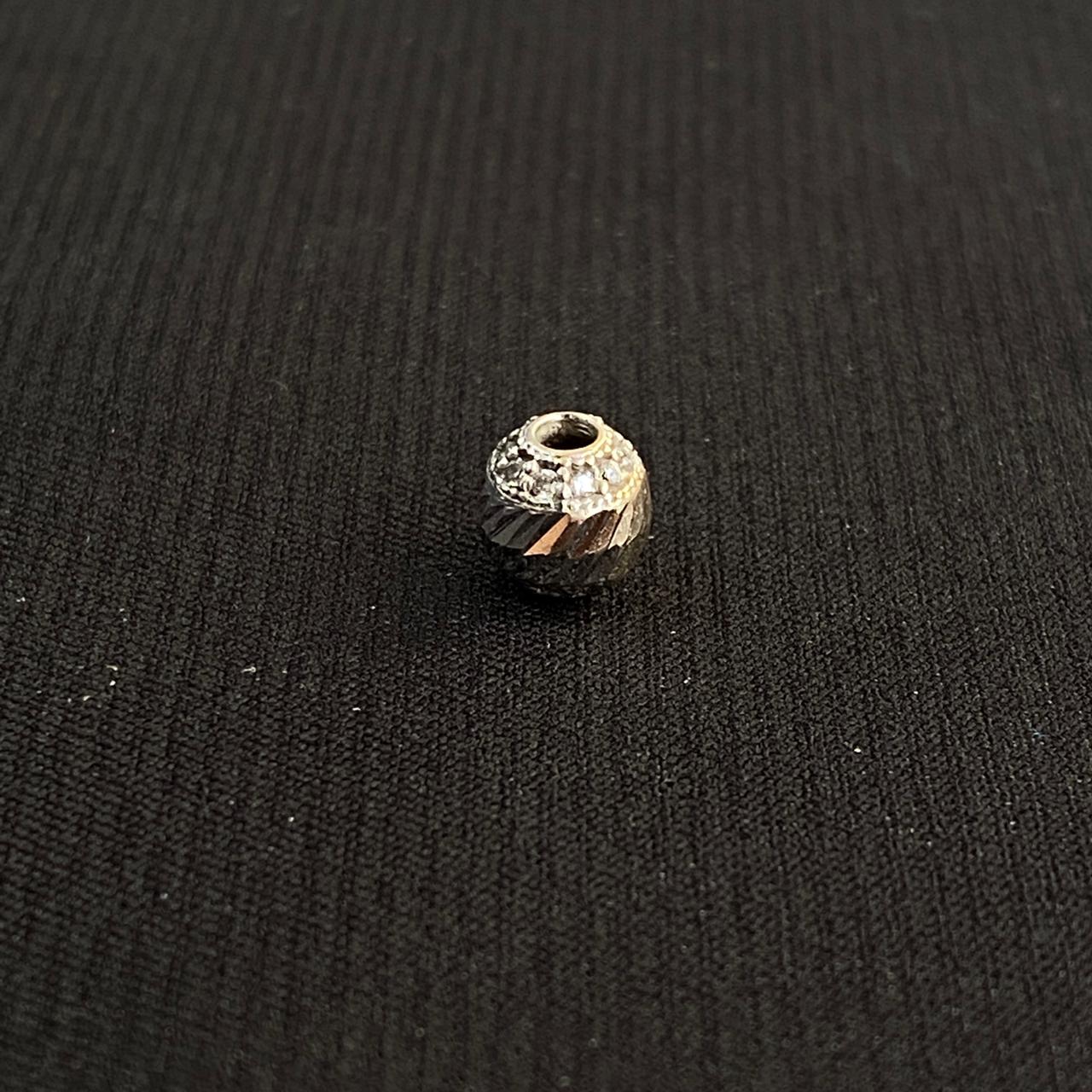 Bola Diamantada 0,9gr Circones Blancos Oro Blanco