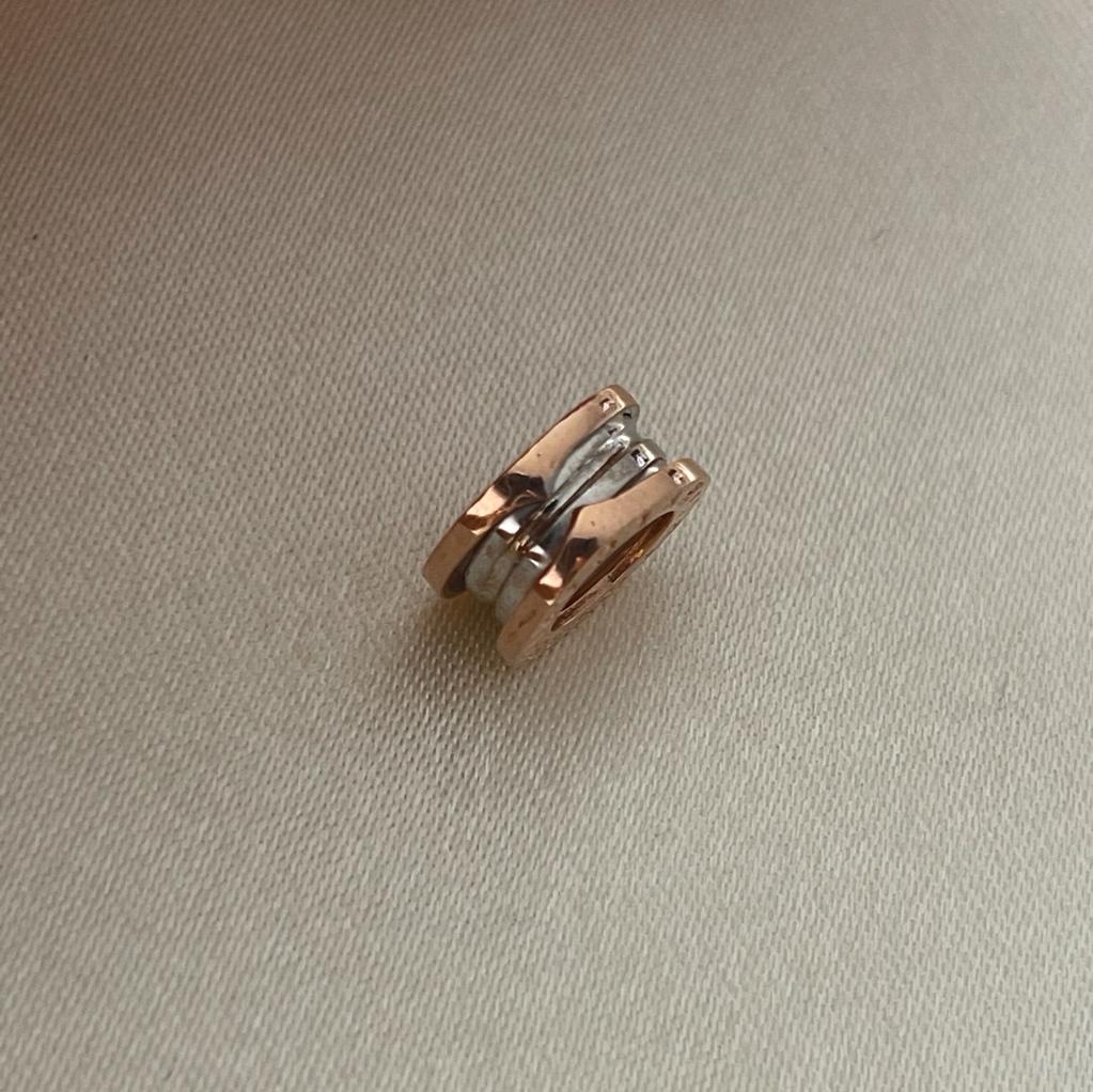 Dije Argolla BV 2.9gr – Oro Rosa/Blanco
