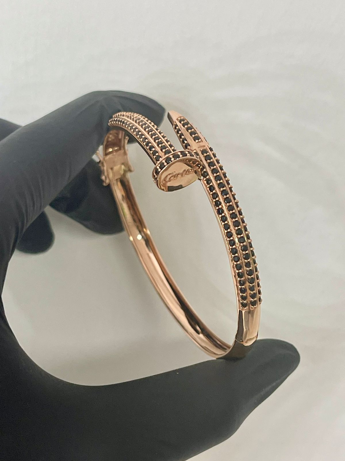Pulso Clavo CT 15.55gr / 19cm Oro Rosa