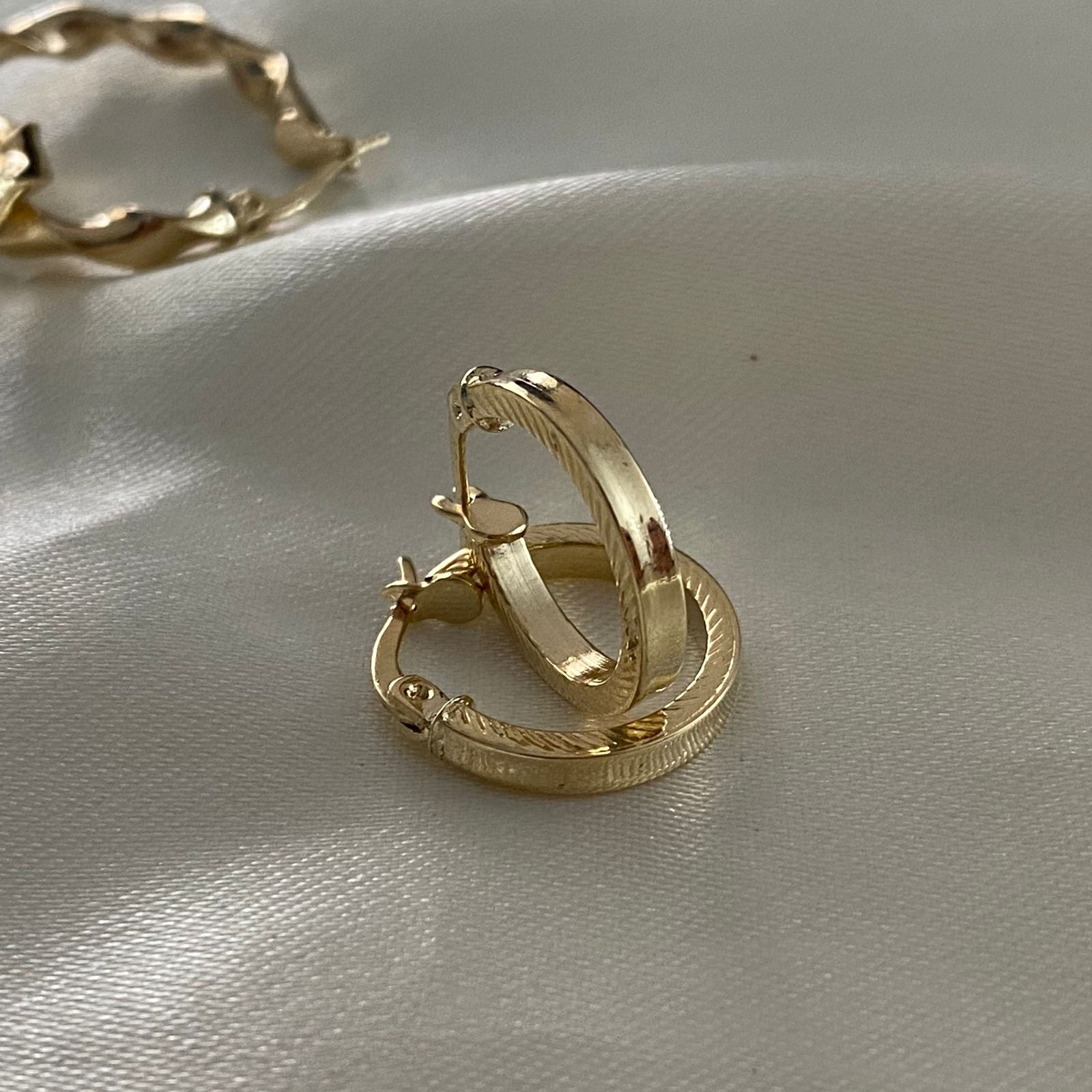 Candongas diamantadas 1.5gr/1.7cm Oro Amarillo