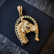 Dije Caballo 15.6gr/5.7cm Herradura Oro Amarillo Circones Verdes