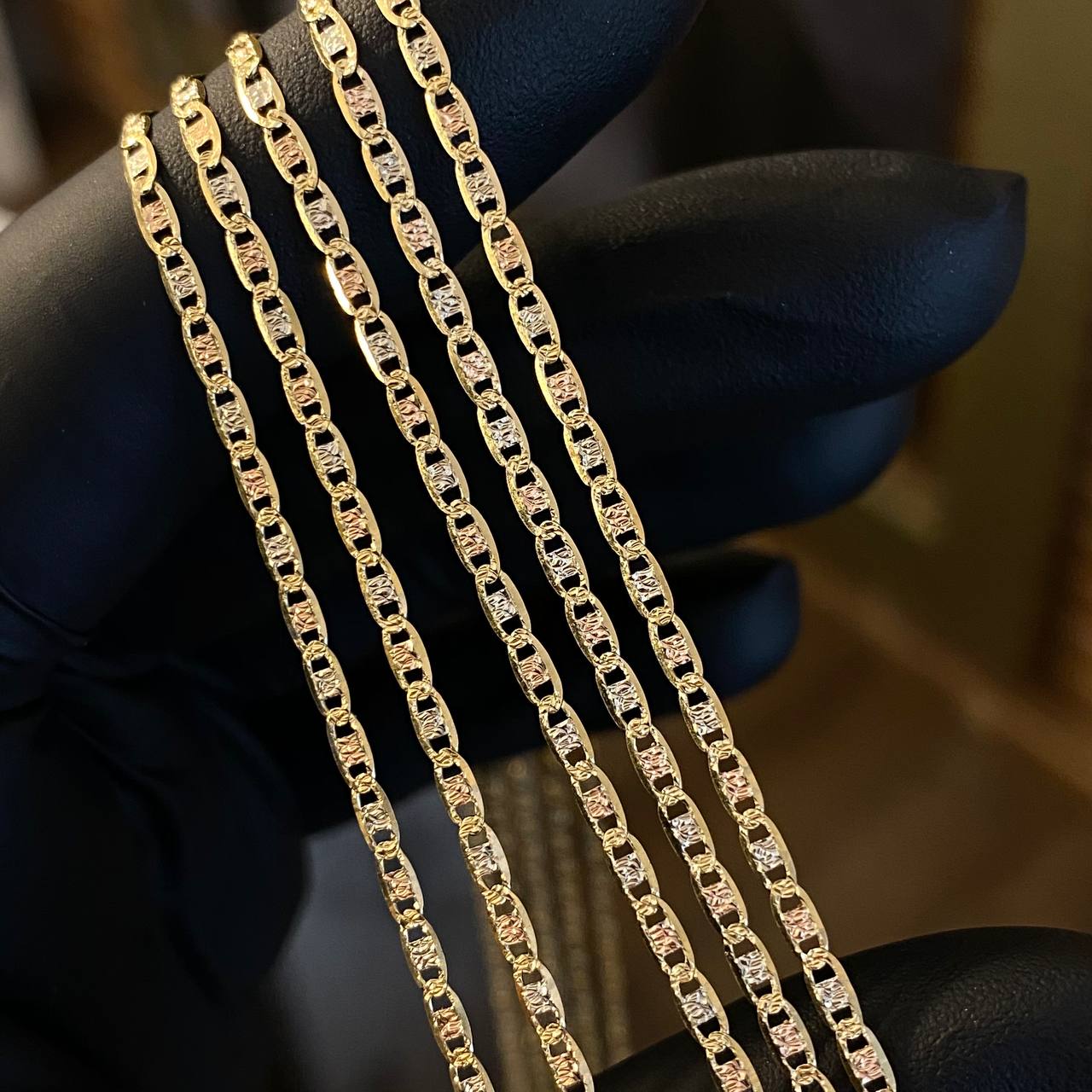 Cadena Plana 1.95gr / 45cm / 1.6mm Diamantada Tres Oros +3